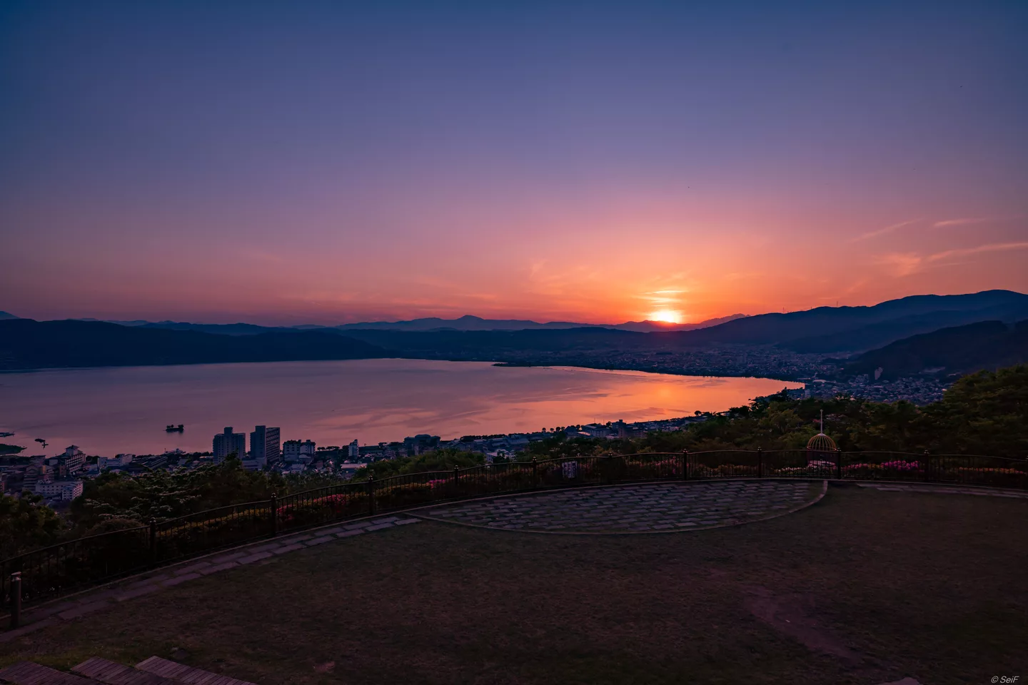 Lake Suwa, Nagano Prefecture; May 2019 (02).jpg