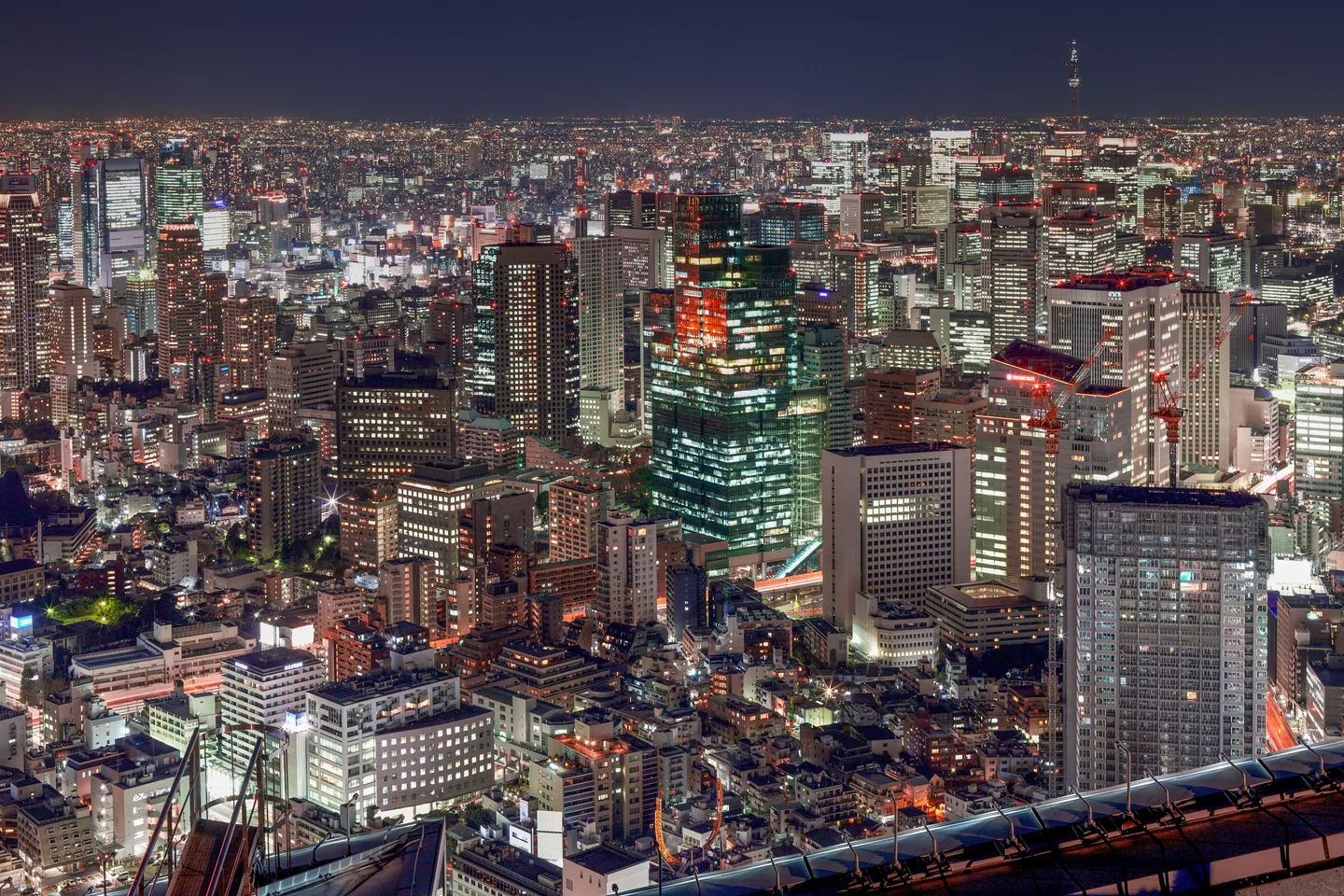 View of Tokyo Roppongi Hills downtown from Mori Tower.jpg