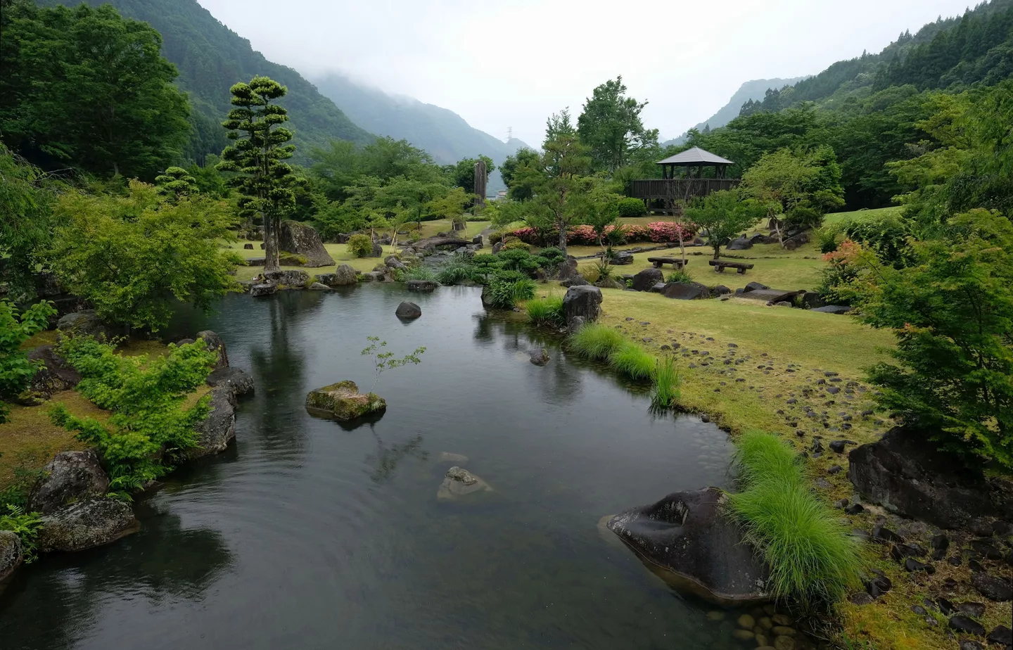 Yabakei Dam Memorial Park Keisekien, Nakatsu, Oita Prefecture, Japan.jpg
