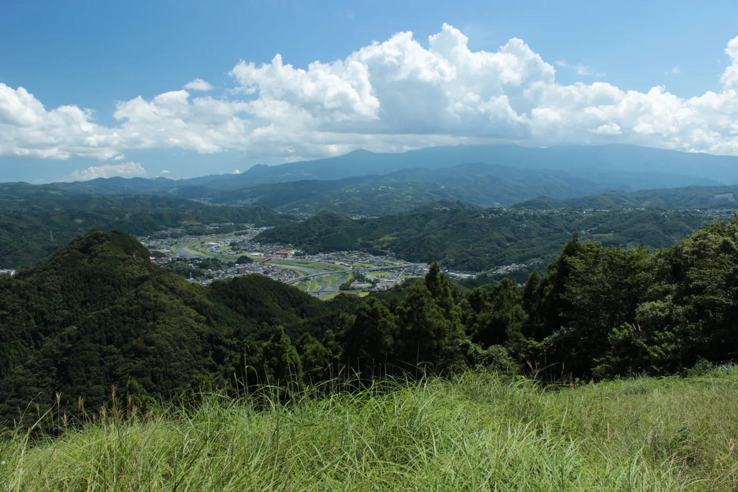 Viewed from Mount Katsuragi 20120910.jpg
