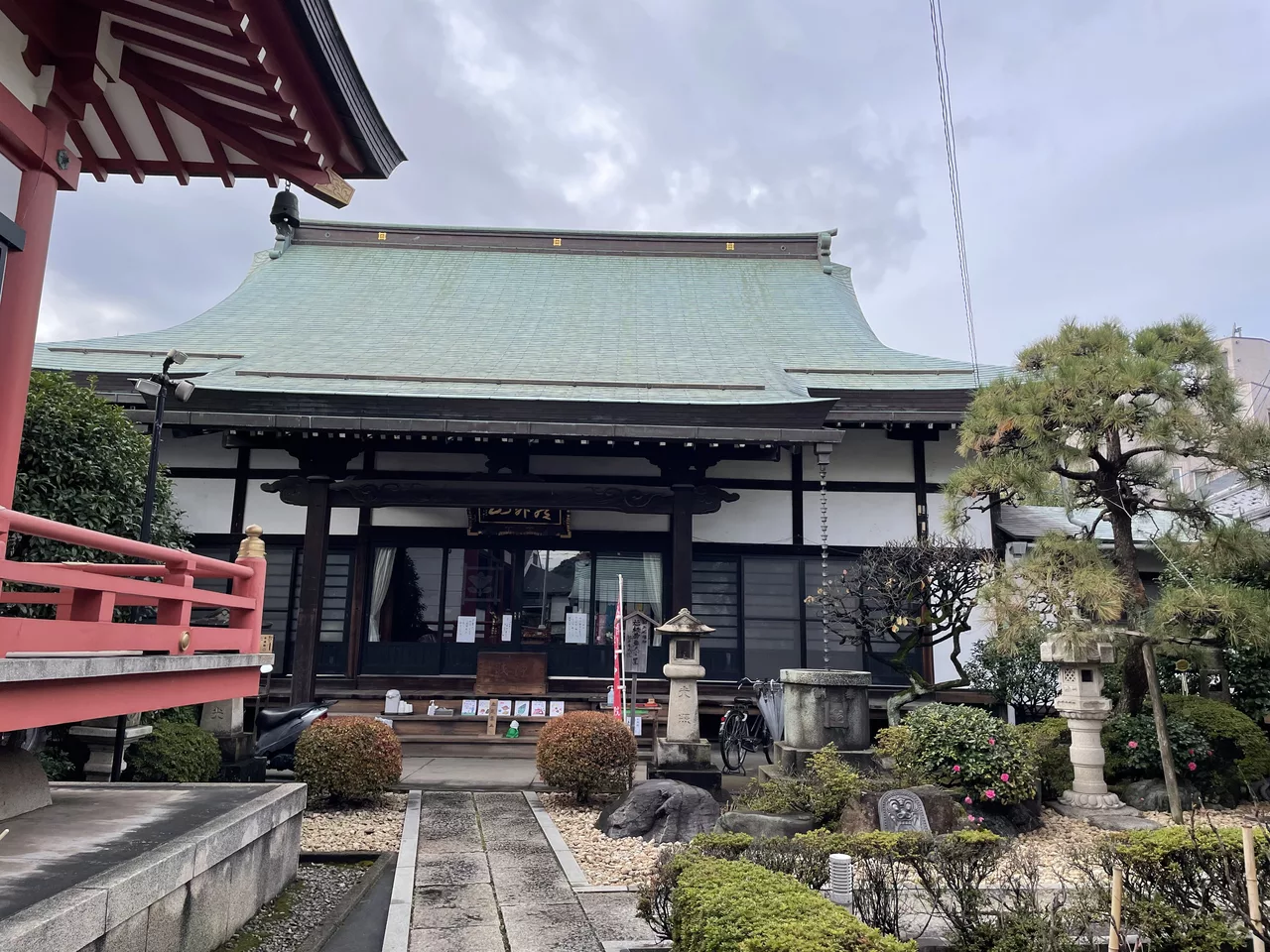 Honjō-in (Ikegami, Ota) 03.jpg