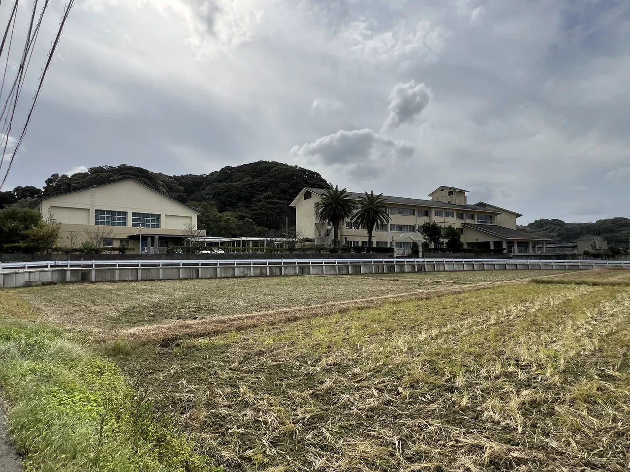Karatsu City Minato Elementary School.jpg