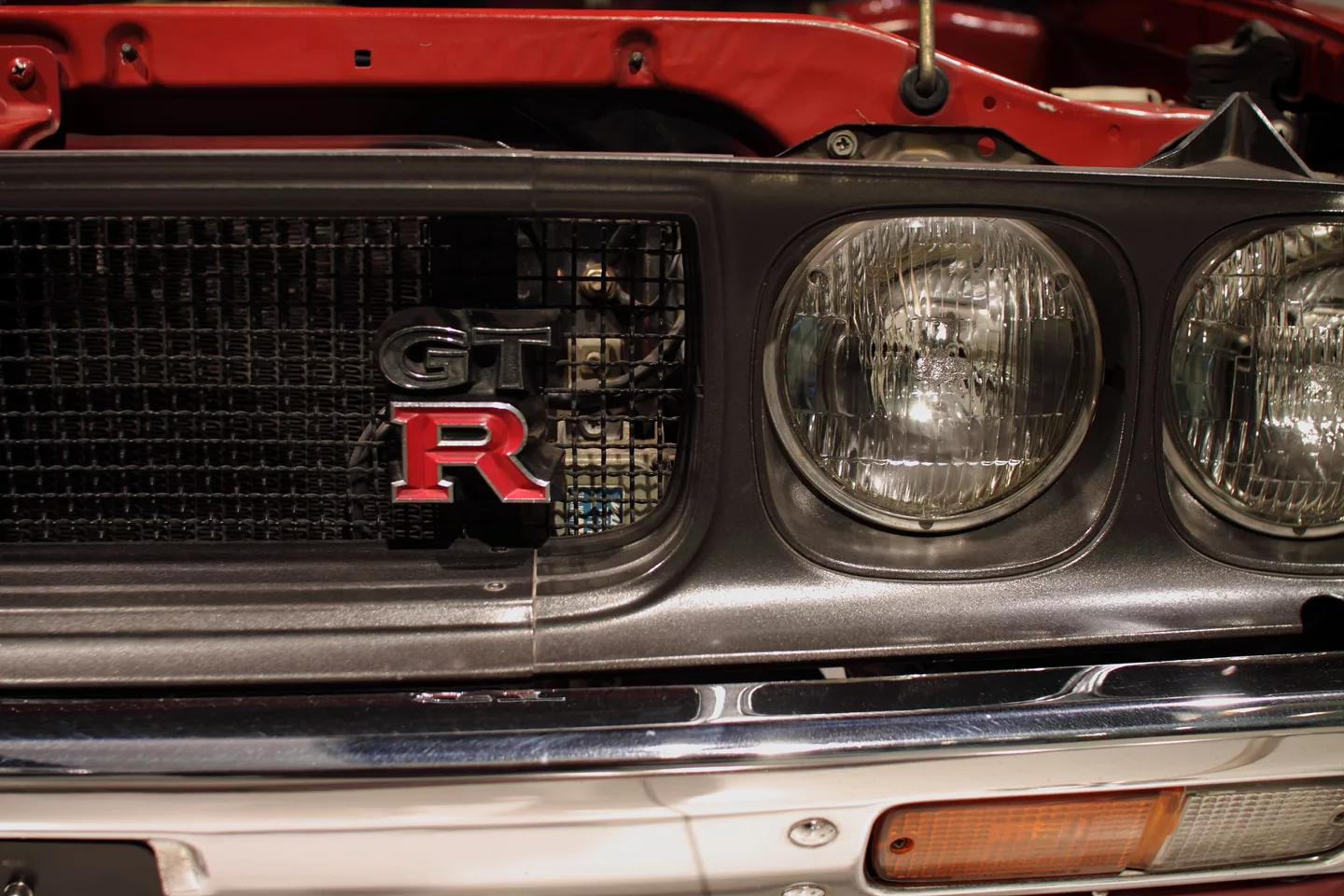 Skyline GT-R (KPGC110) front detail.jpg