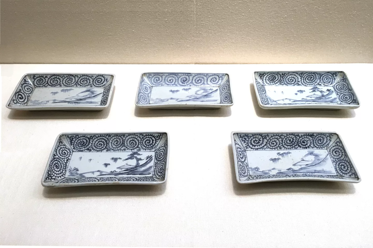 Aichi Prefectural Ceramic Museum (68).jpg