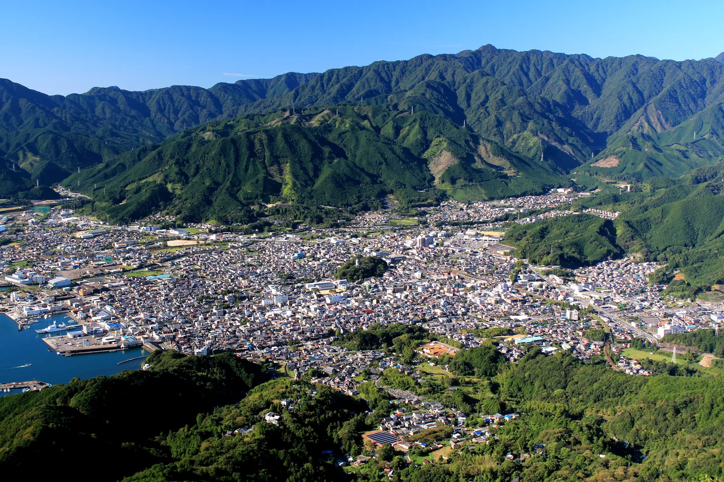 Mount Takamine (Owase, Mie).JPG