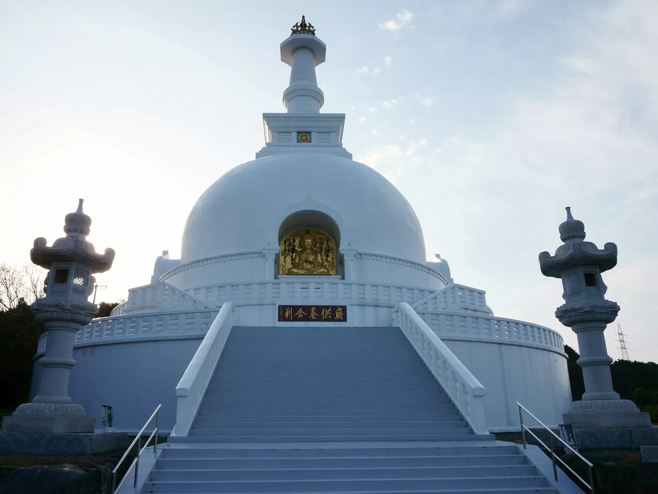 Hizen Busshari-to stupa in Ushizu front.jpg