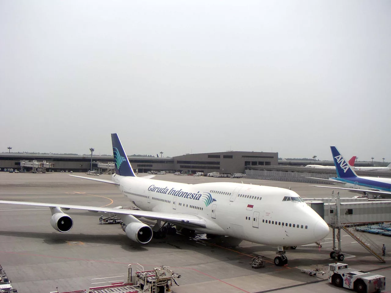 Garuda Indonesia B747-4U3 (PK-GSG) at Narita International Airport (1).jpg