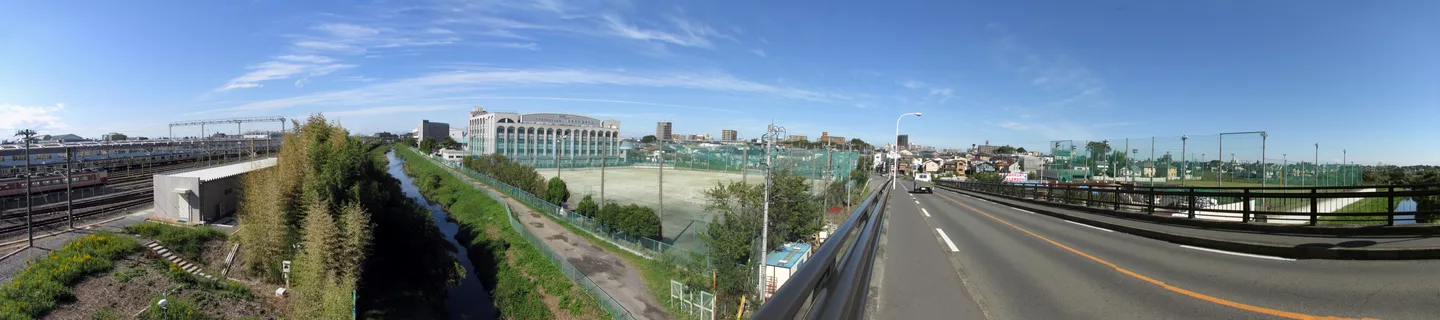 Sakae-Higashi high school in Japan.jpg