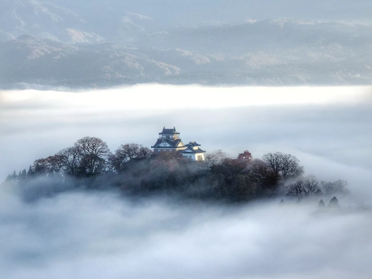 Echizen Ono Castle.jpg