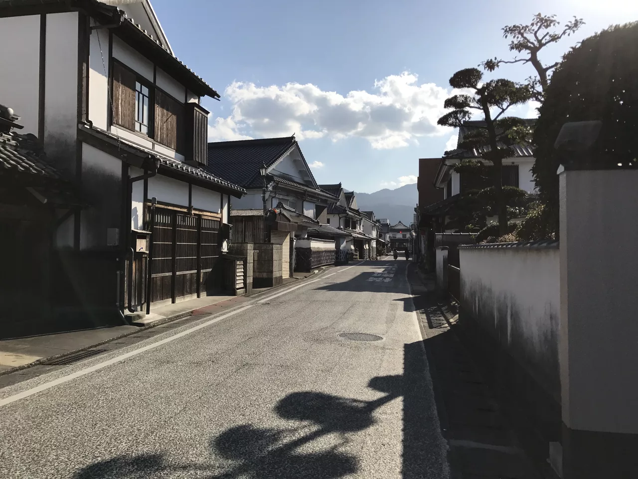 Shirakabe-dori Street in Chikugo-Yoshii Area 2.jpg