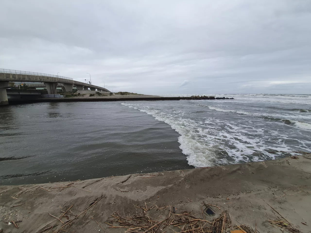 Kitaimaizumi beach.jpg